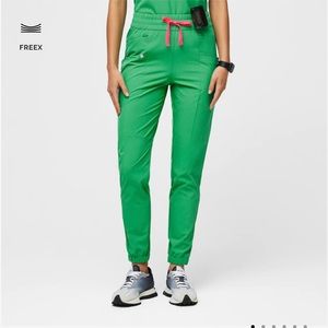 NWT FIGS Safety Green Alexandria Joggers